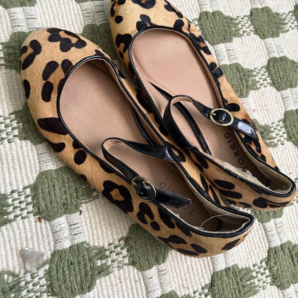 Leopard flats in pony fur